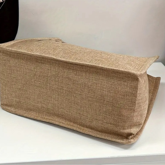 Grandma Tote Bag -Spacious & Stylish Handbag - Perfect Gift for Moms & Grandmas - Picture 6 of 8